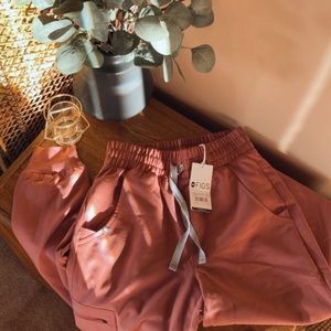 FIGS - Zamora High Wasted Pant in Mauve